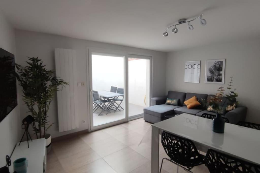 Maison De 600 M Du Marche Vakantiehuis *